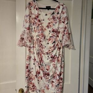 16w floral Connected Apparel side tab rouched dress